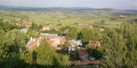 Devrekani Ulamış Köyü (Merkez Mahallesi) Müteahhitten Günlük Kiralık Ev .
